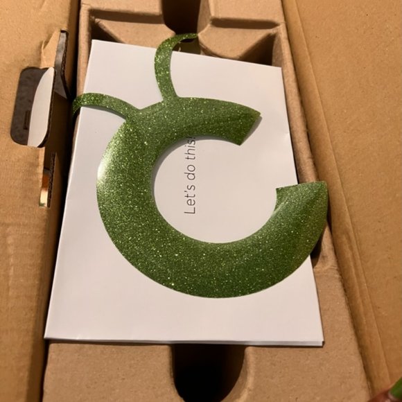 Cricut EasyPress 2 12x10 - Picture 2 of 4